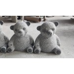 KZ-389, Статуя счастливой свиньи из розового камня в саду