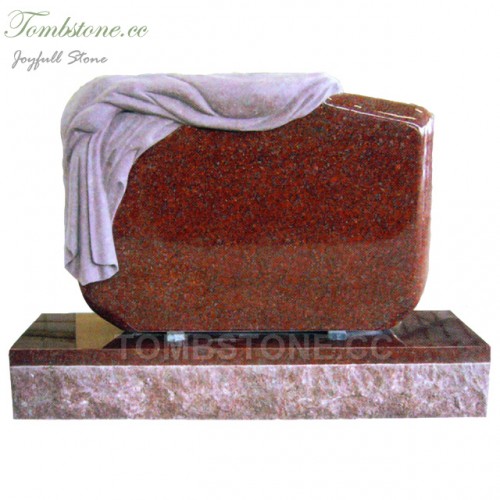 MU-023, Red granite monument