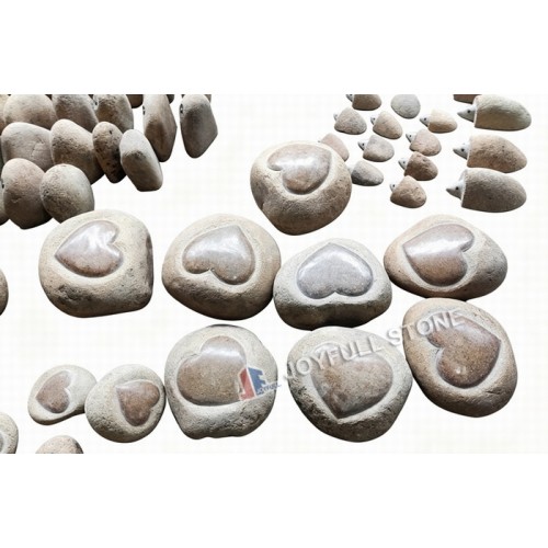 GQ-245, Boulder stone heart ornament